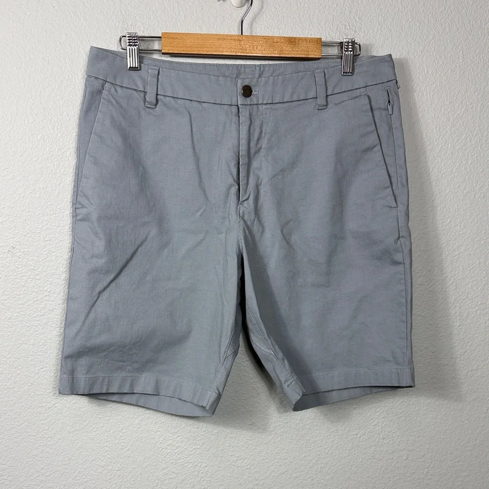 Lululemon ABC Commission Classic-Fit Short